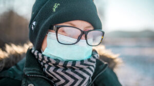 Prevent your glasses from fogging up in cold weather